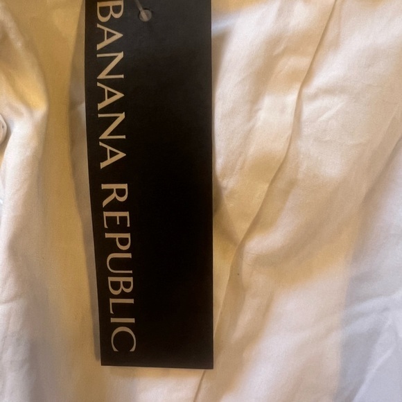 BANANA REPUBLIC top new! - Picture 2 of 4